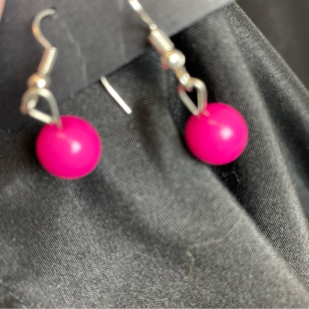Hot Pink Bead Dangle Earrings - Picture 3 of 3